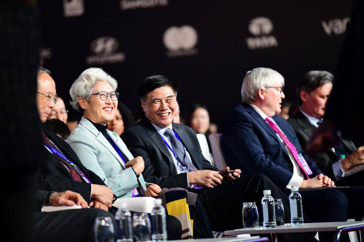 Bloomberg New Economy Forum