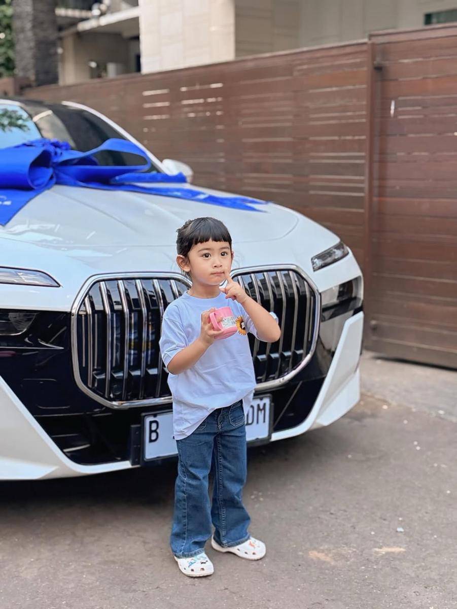 Moana dapat mobil baru dari Ria Ricis 