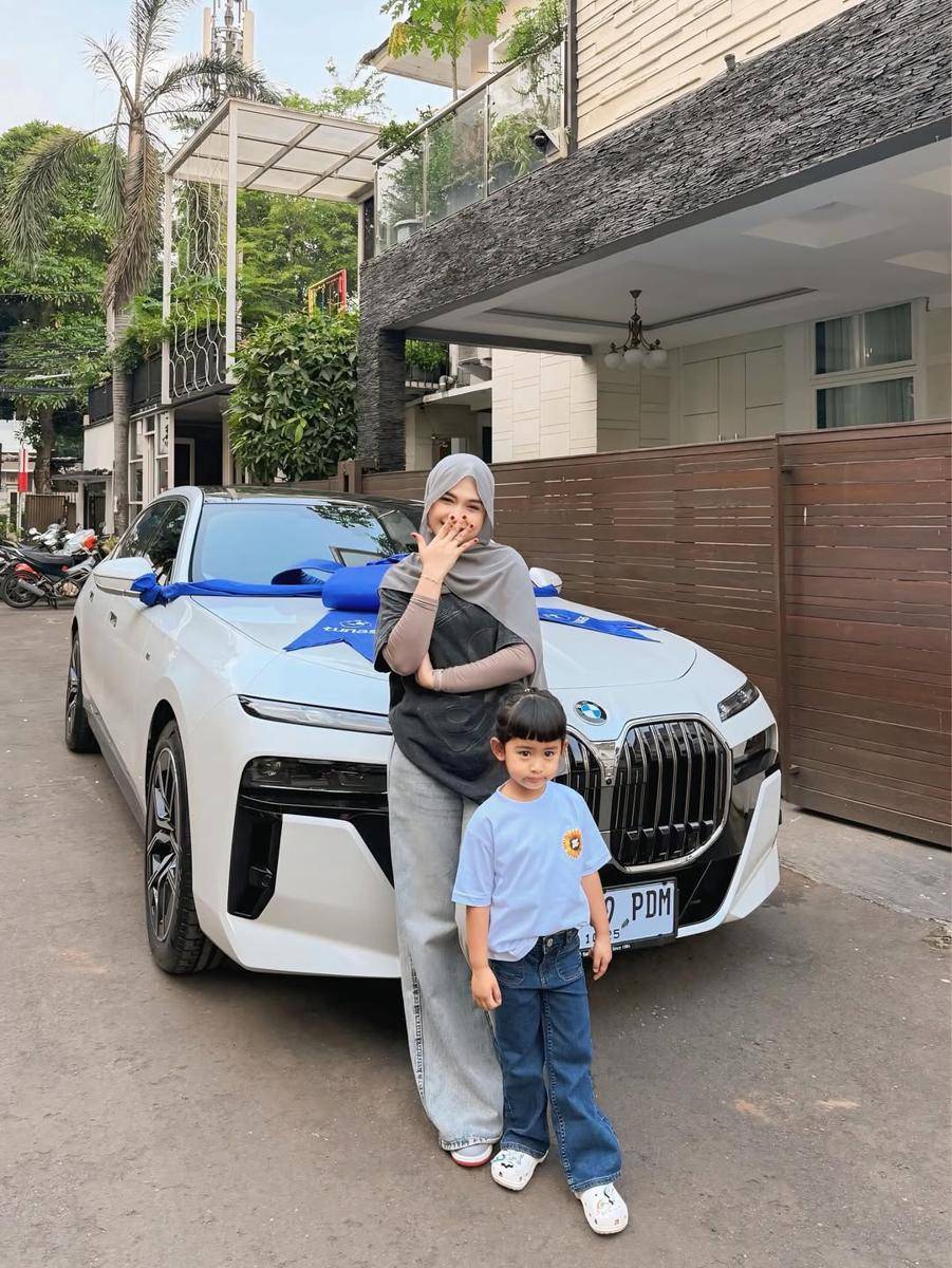 Moana dapat mobil baru dari Ria Ricis 