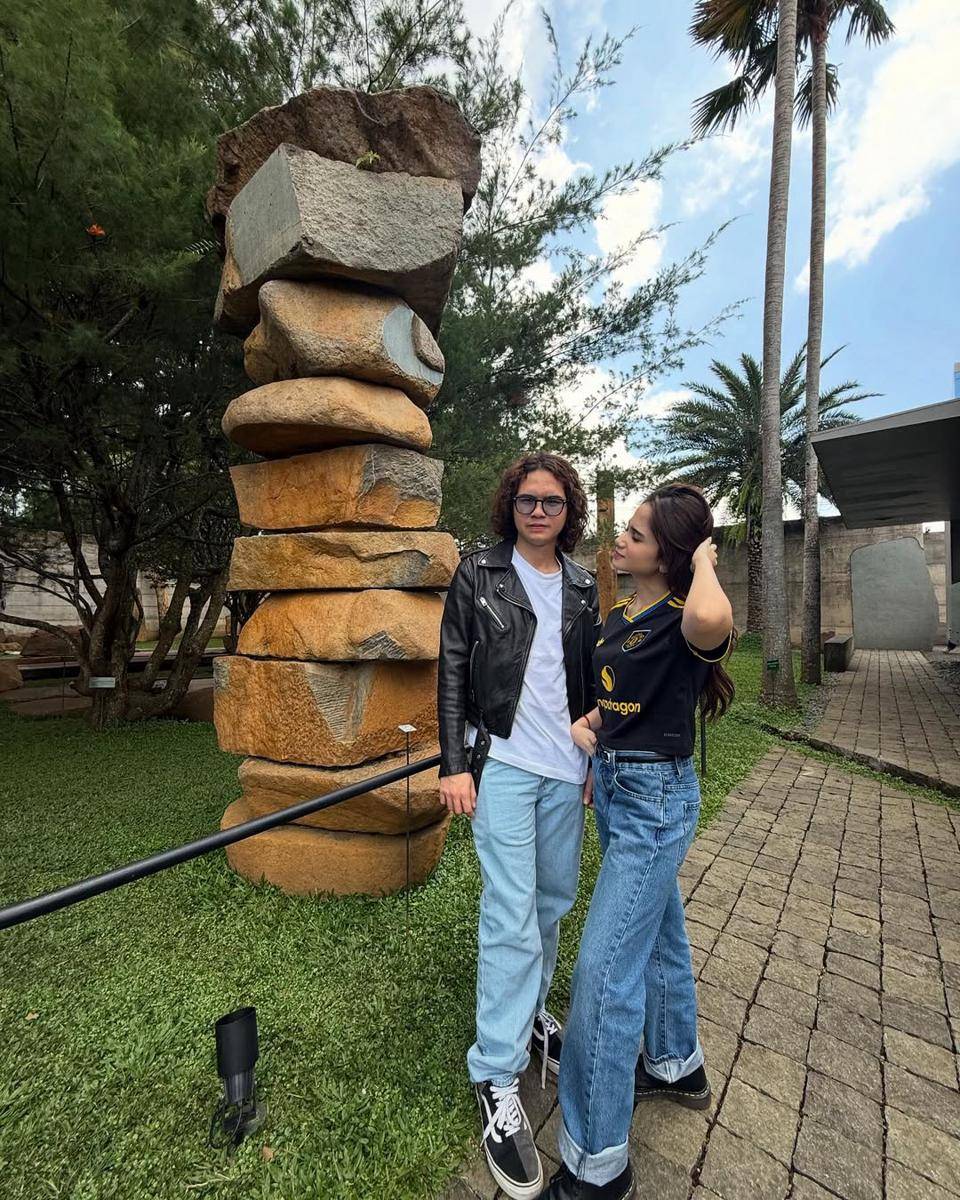 Dul dan Tissa rayakan anniversary ke-5 