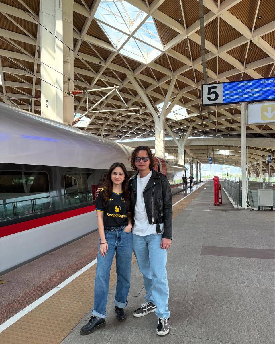 Dul dan Tissa rayakan anniversary ke-5 