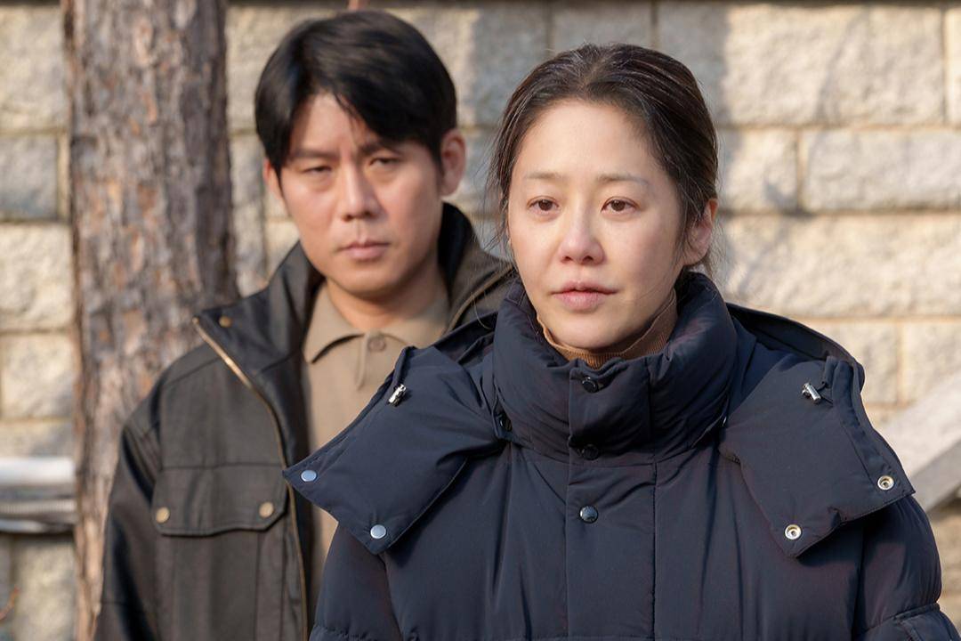 still cut drama Queen Mantis (instagram.com/sbsdrama.official) 