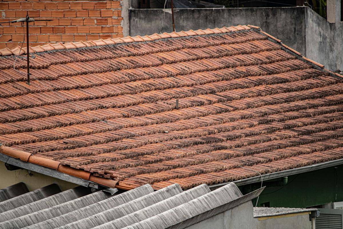 ilustrasi atap rumah