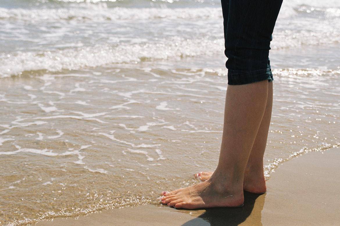 ilustrasi kaki (unsplash.com/Nick Page) 
