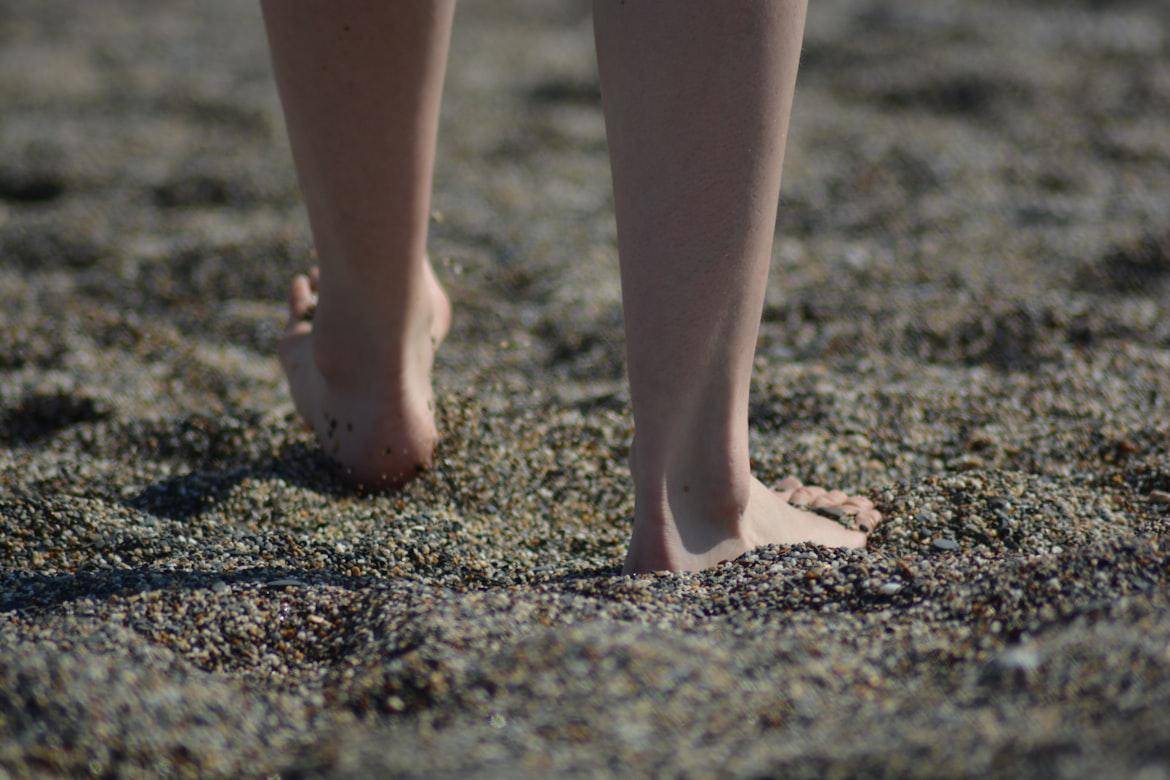 ilustrasi kaki (unsplash.com/Paul Tyreman) 