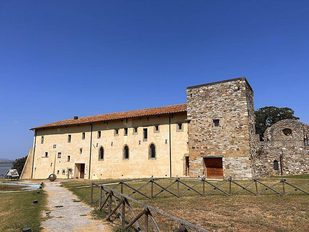 Pulau Polvese Italia
