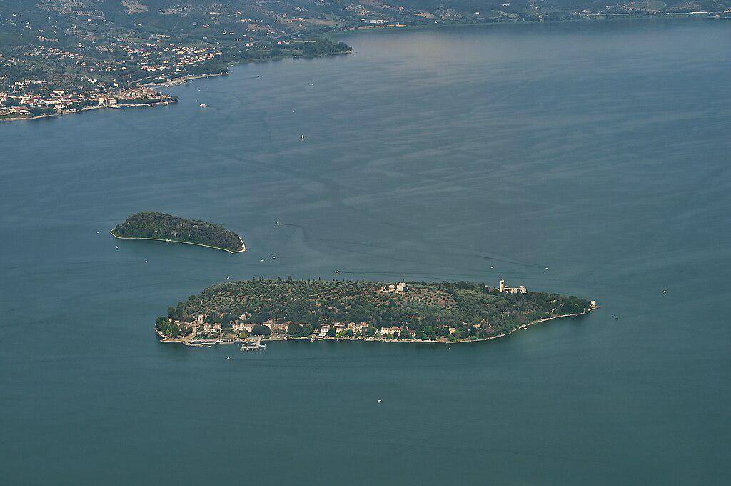 Pulau Polvese Italia