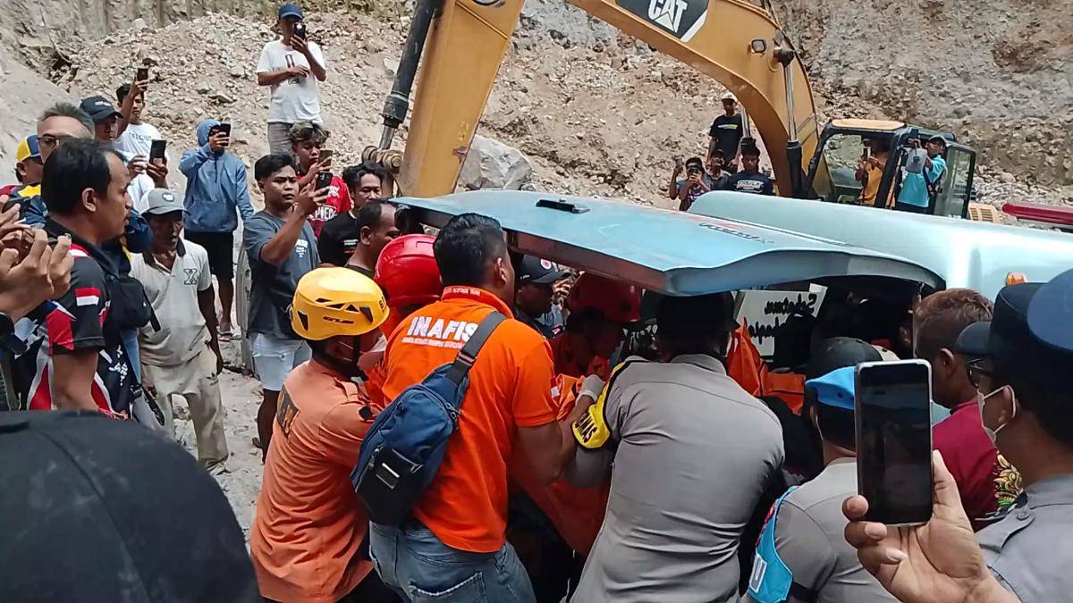 Suroso sopir dum truk tertimbun longsor tambah ditemukan