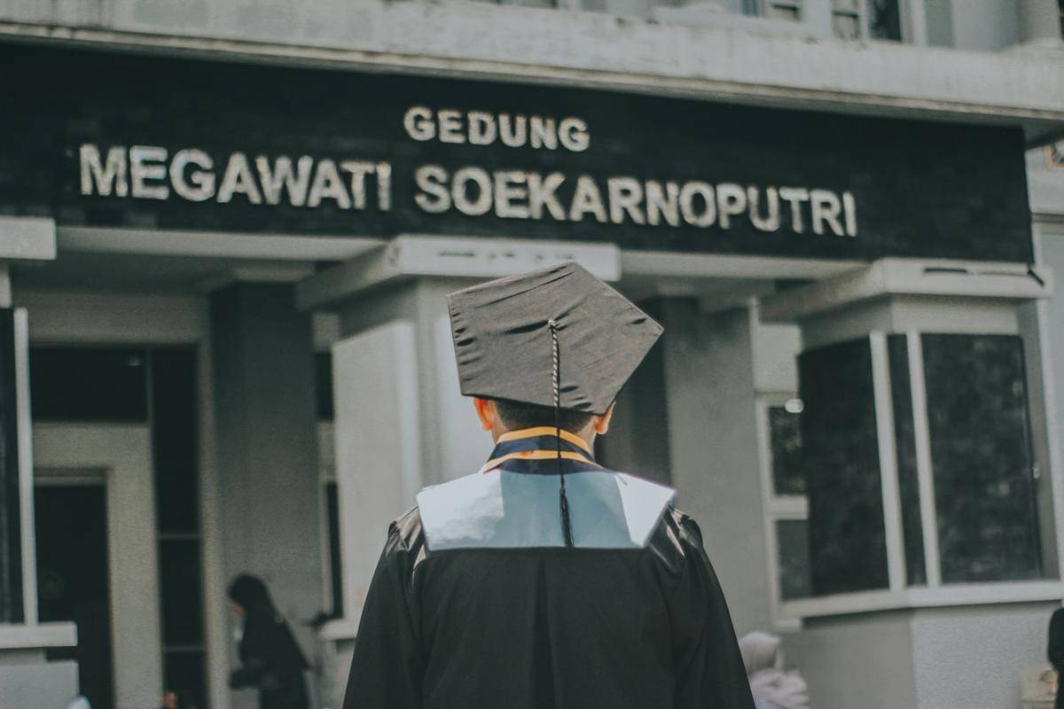 6 Persiapan Simpel yang Bikin Hari Wisudamu Bebas Stres