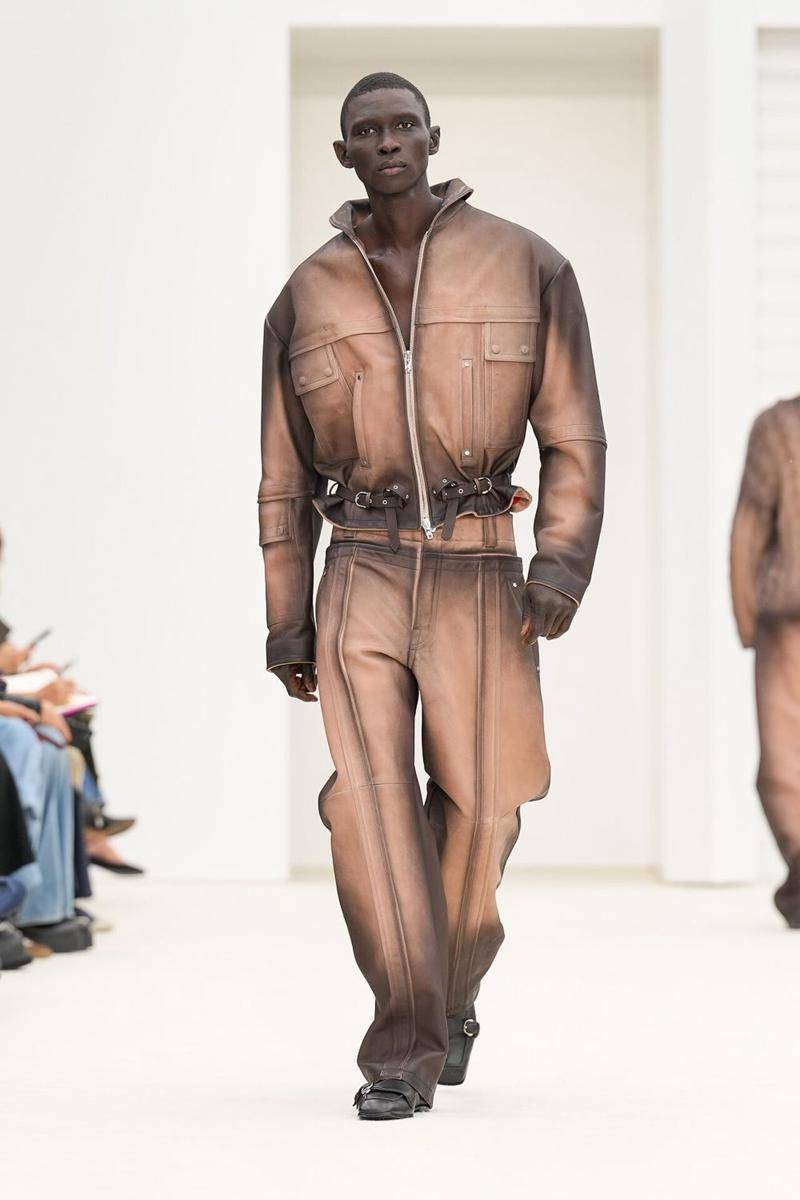 Koleksi Ferrari S/S '26 di Milan Fashion Week (dok. Ferrari)