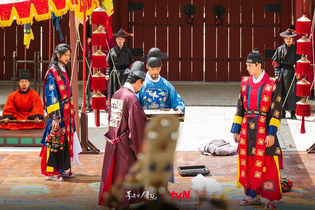 Still cut drama Bon Appetit, Your Majesty