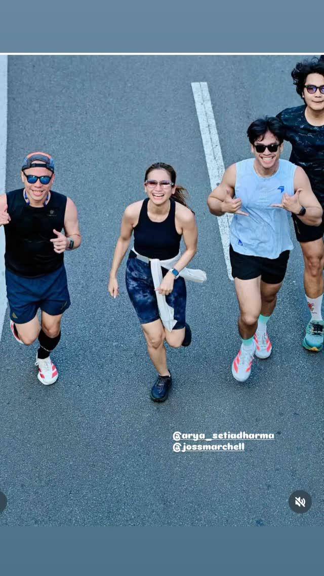 potret Acha Septriasa jogging di CFD Jakarta
