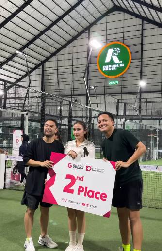 Rizky Febian dan Mahalini juara 2 padel