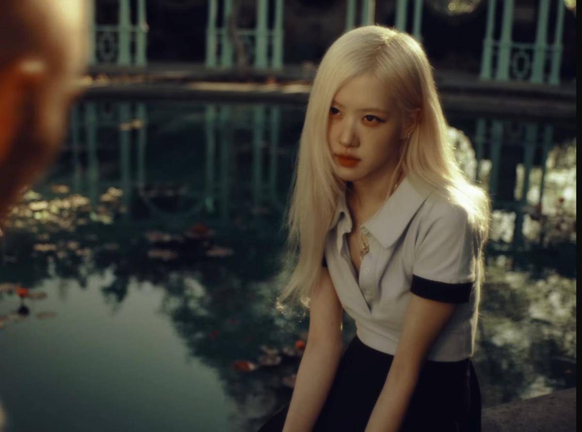 cuplikan MV "Toxic till the end"