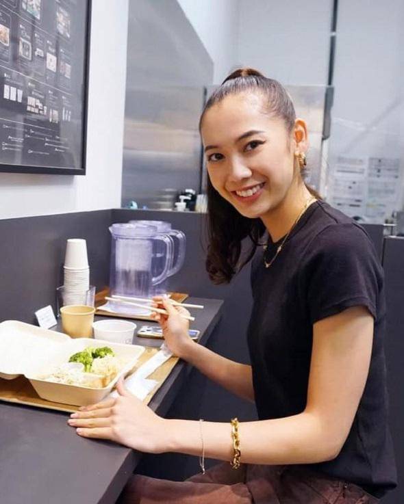 potret Kaori Hashimoto, Miss Universe Jepang 2025 (instagram.com/_kaorihashimoto)