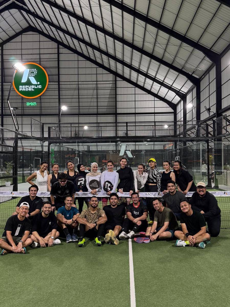 Rizky Febian dan Mahalini juara 2 padel