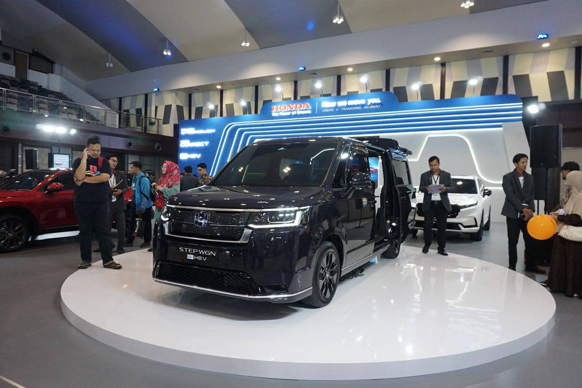 giias semarang, honda, honda STEP WGN e:HEV