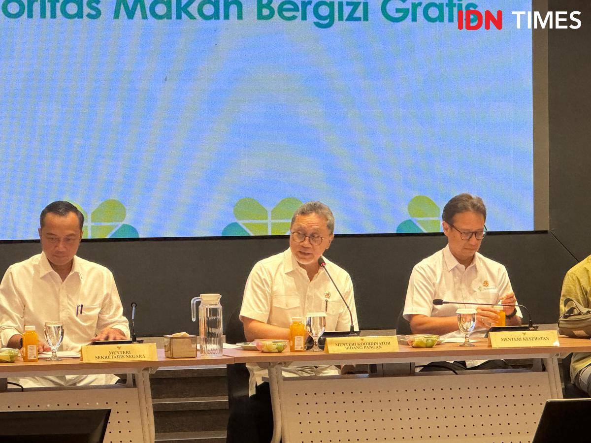 12 Menteri-kepala badan kukan rapat koordinasi terbatas (rakortas) terkait kejadian luar biasa (KLB) program Makan Bergizi Gratis (MBG). 