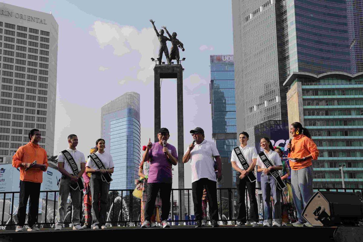 Gubernur DKI Jakarta Pramono Anung dan Wakil Gubernur Rano Karno saat menghadiri acara Jaga Jakarta Penuh Warna di Bundaran Hotel Indonesia, Jakarta Pusat, pada Minggu (28/9/2025). (Dok. Pemprov DKI Jakarta).
