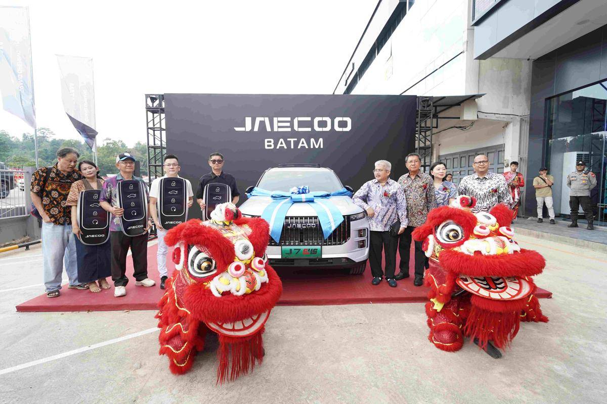 4. Sesi handover JAECOO J5 untuk konsumen di kota Batam.JPG