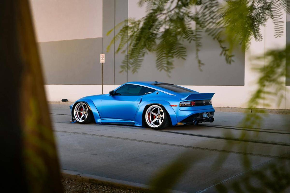 ilustrasi mobil parkir