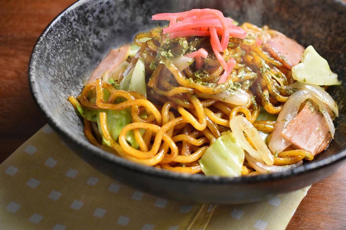 ilustrasi yakisoba 