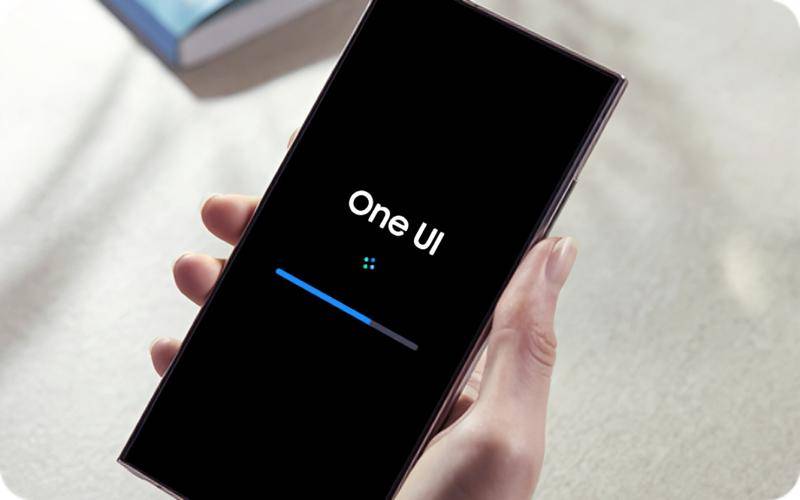 tampilan layar saat HP Samsung Galaxy sedang melakukan pembaruan