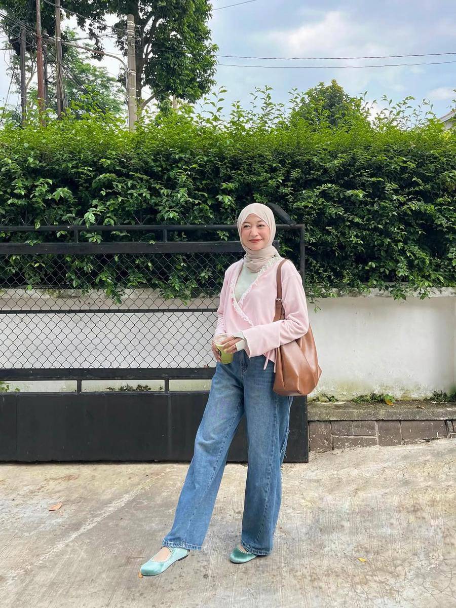 potret OOTD cafe hopping ala Nabilayua