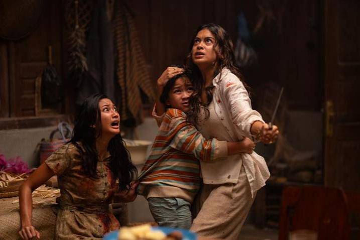adegan dalam film Abadi Nan Jaya. (dok. Netflix/Abadi Nan Jaya)