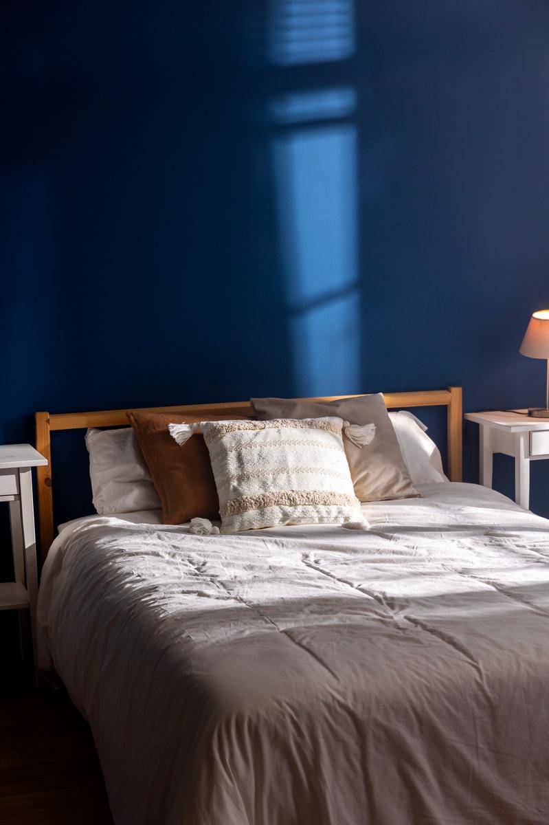 kamar tidur bernuansa biru (freepik.com/freepik)