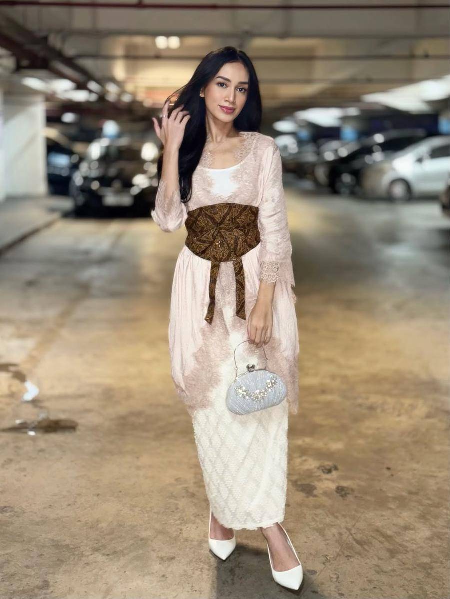 padu padan batik smart casual (instagram.com/berlianaps)