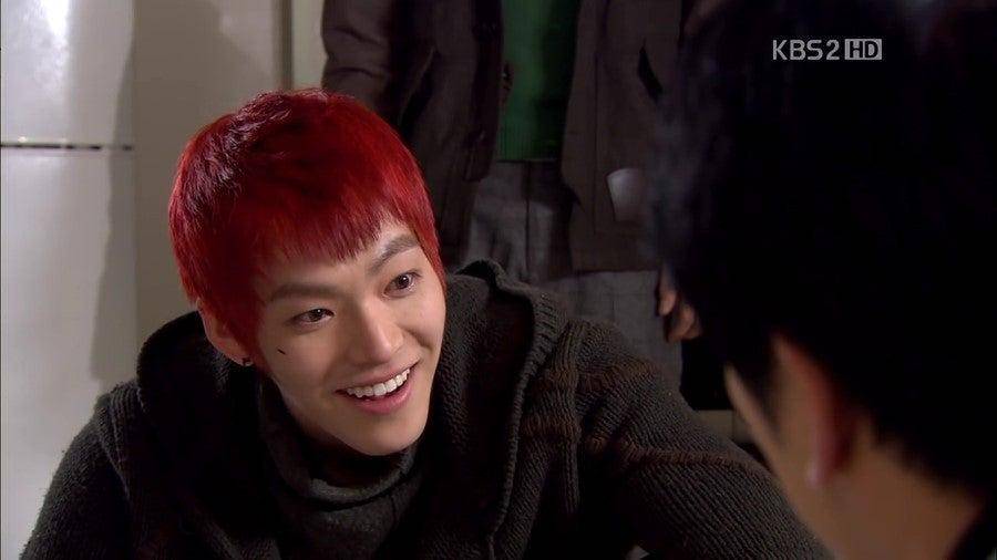 Still cut Kim Woo Bin di drama White Christmas