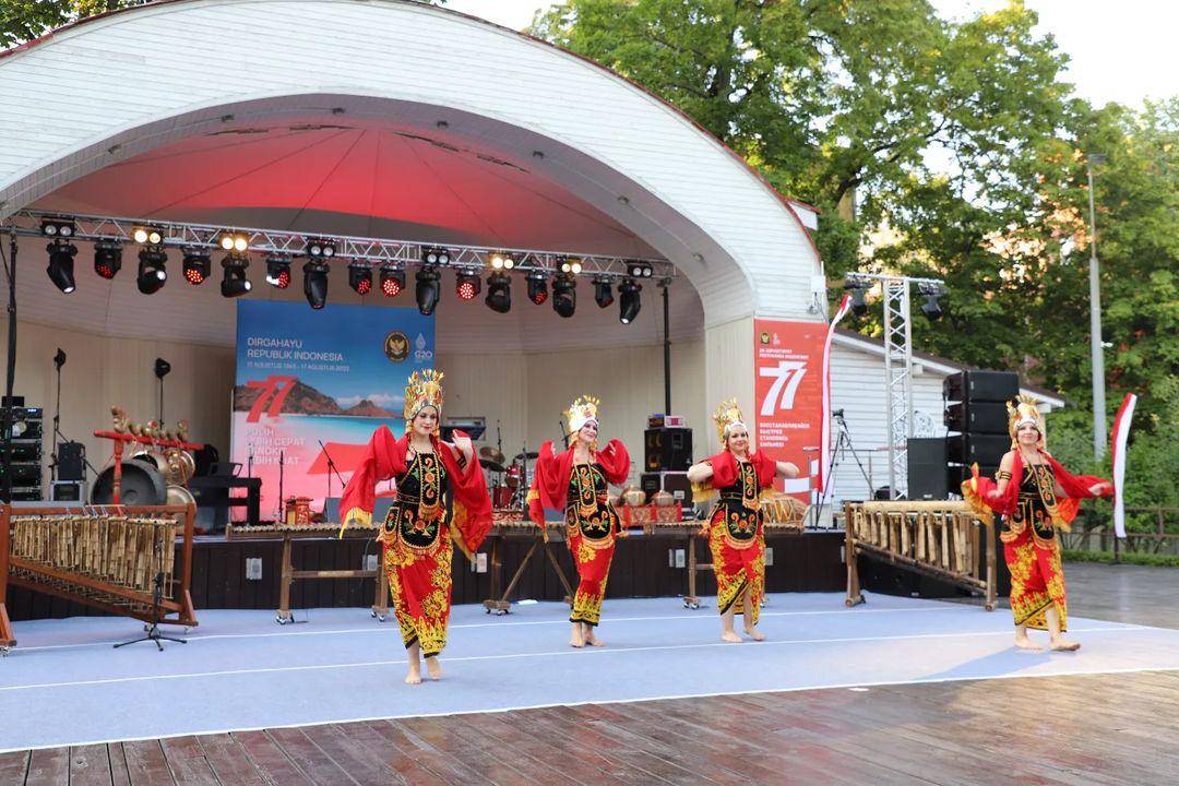 Pentas budaya tari gandrung. Dok- Pemkab Banyuwangi