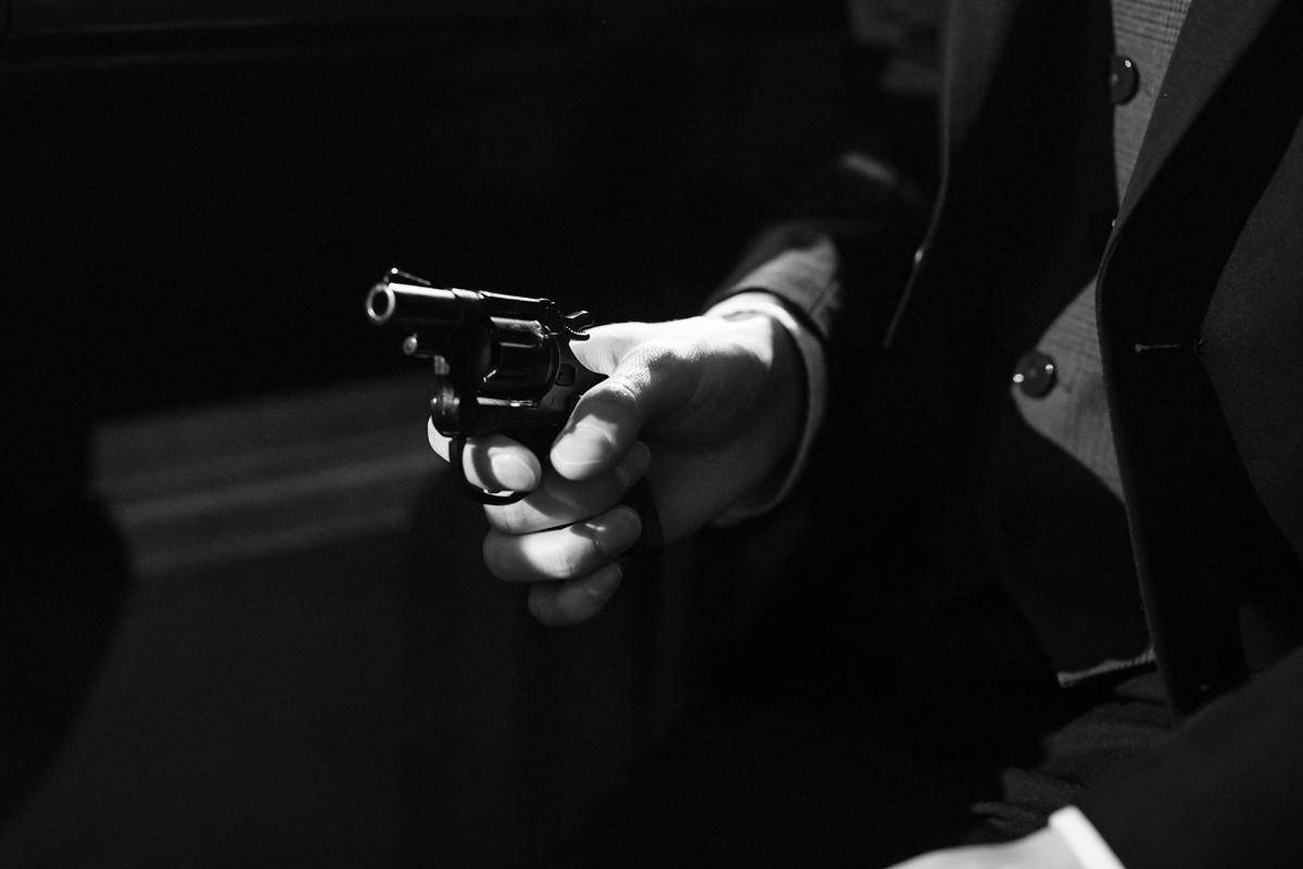 ilustrasi mafia (pexels.com/cottonbro studio)