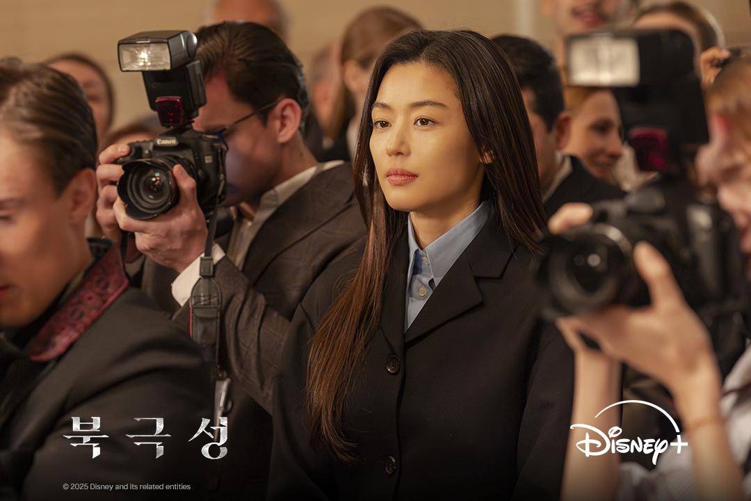 Jun Ji Hyun di drama Korea Tempest 