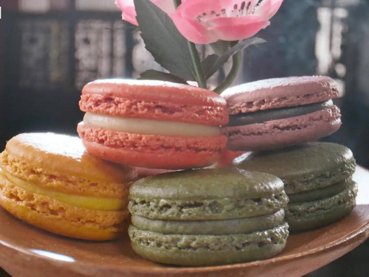joseon-style macarons (dok. Netflix/Bon Appétit, Your Majesty)