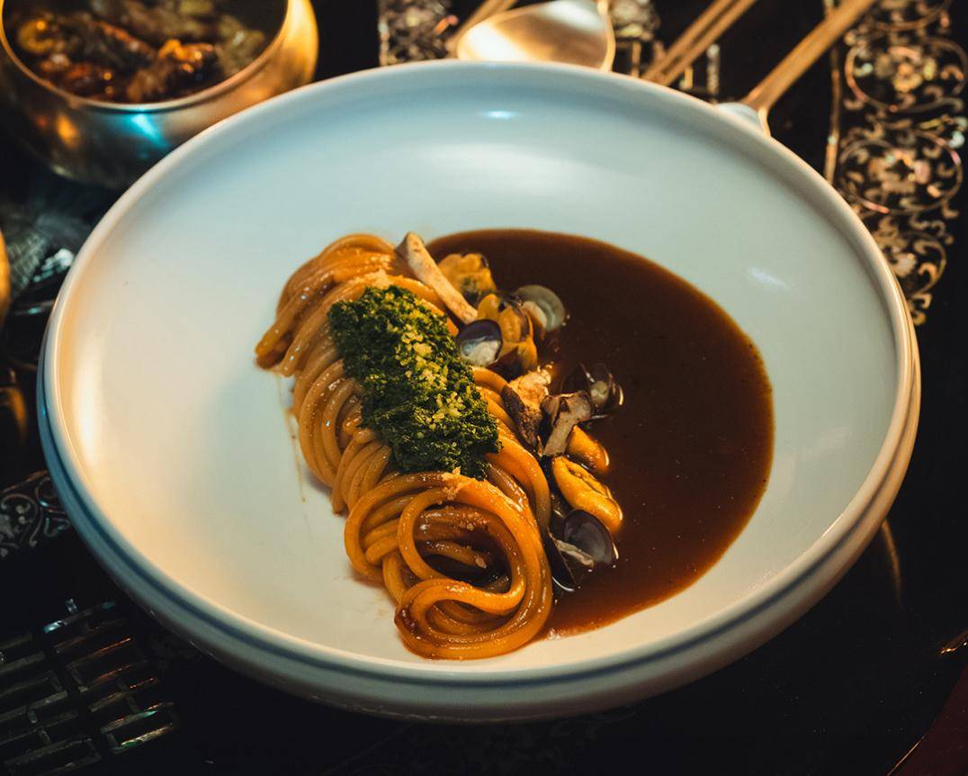 pasta doenjang (dok.tvN/Bon Appétit, Your Majesty)