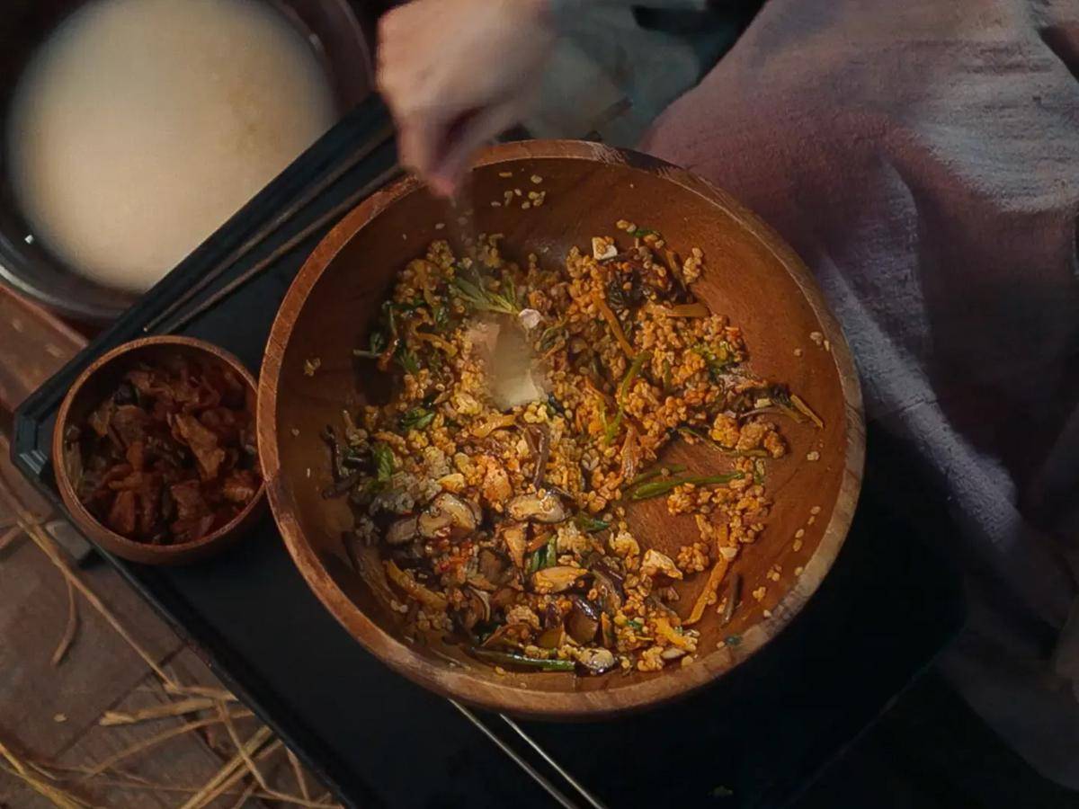 cuplikan adegan KDrama Bon Appetit Your Majesty (dok.Netflix/Bon Appetit Your Majesty