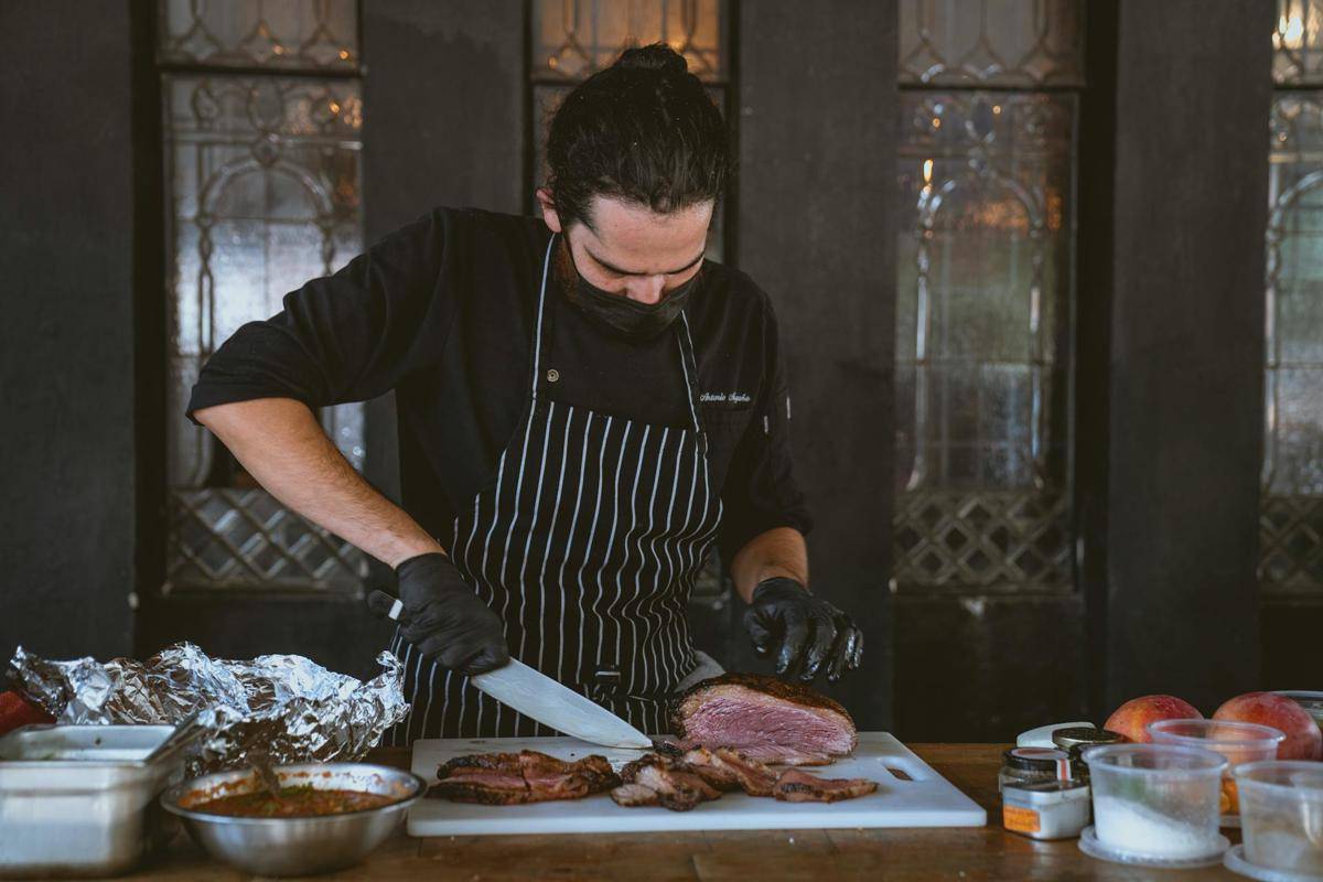 ilustrasi sous chef (pexels.com/Los Muertos Crew)