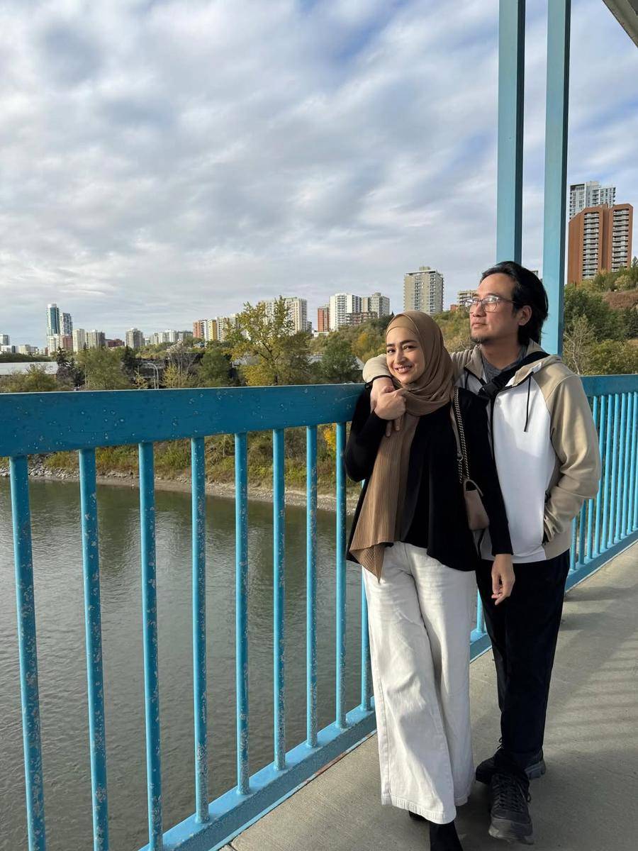 potret keluarga Cindy Fatikasari 