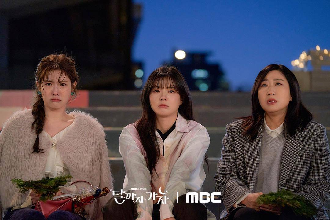 Lee Sun Bin, Ra Mi Ran, dan Jo A Ram di To the Moon (instagram.com/mbcdrama_now)