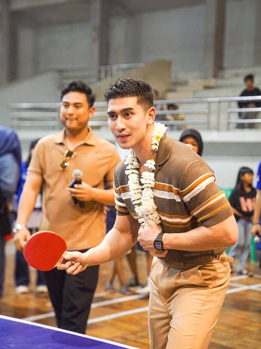 Verrell olahraga bareng atlet disabilitas 