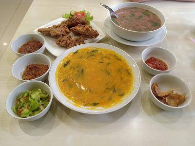 tempat makan Sarang Oci di Boulevard Kelapa Gading (google.com/maps/helios realm)