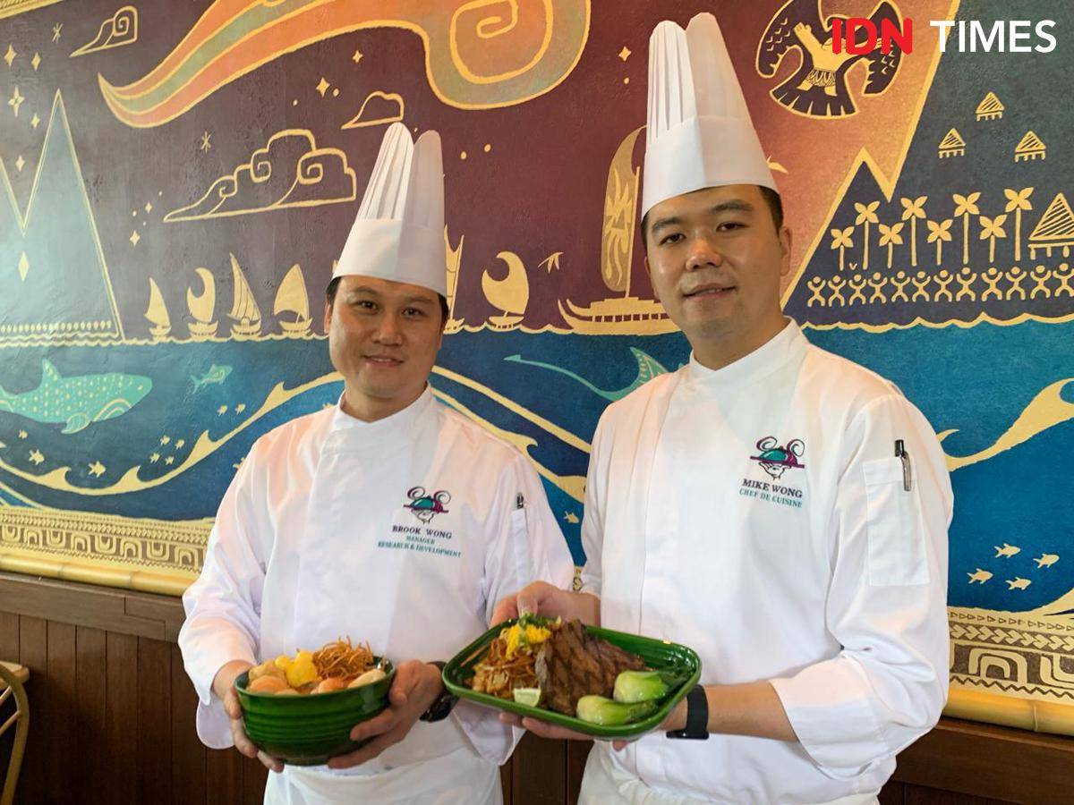 Potret makanan dan chef di Wayfinder's Table Hong Kong Disneyland 