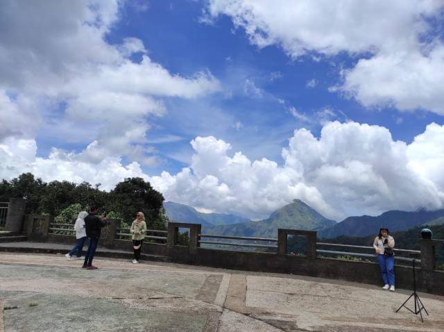 Taman Wisata Pusuk Sembalun di Lombok