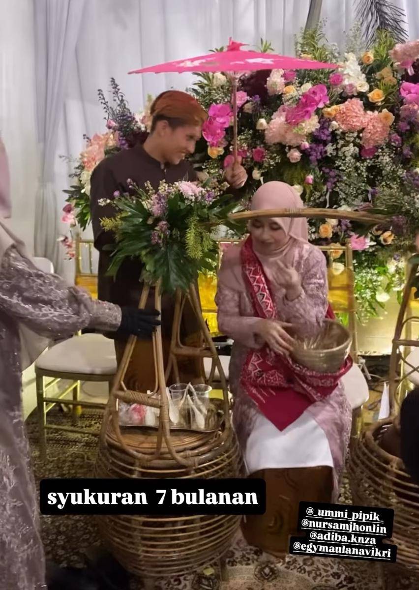 Adiba Khanza di acara 7 bulanan (instagram com/_ummi_pipik_)