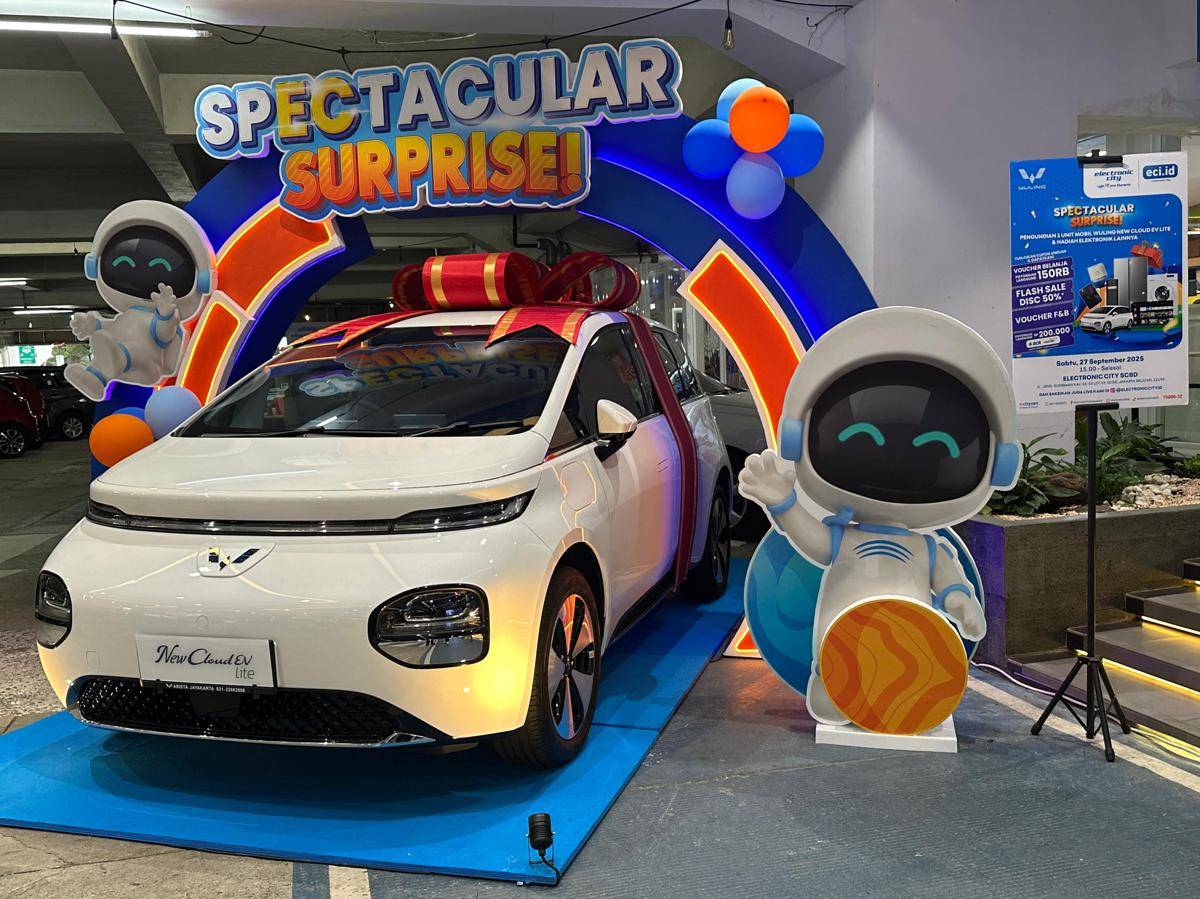 Berbicara mengenai Wuling New Cloud EV Lite yang menjadi hadiah utama, kendaraan ini merupakan medium hatchback listrik yang pertama kali diperkenalkan di ajang IIMS 2025.jpeg