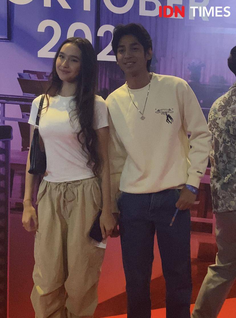 potret artis di red carpet gala premier film Rangga & Cinta di XXI Epicentrum, Jakarta, Senin (29/9/2025)