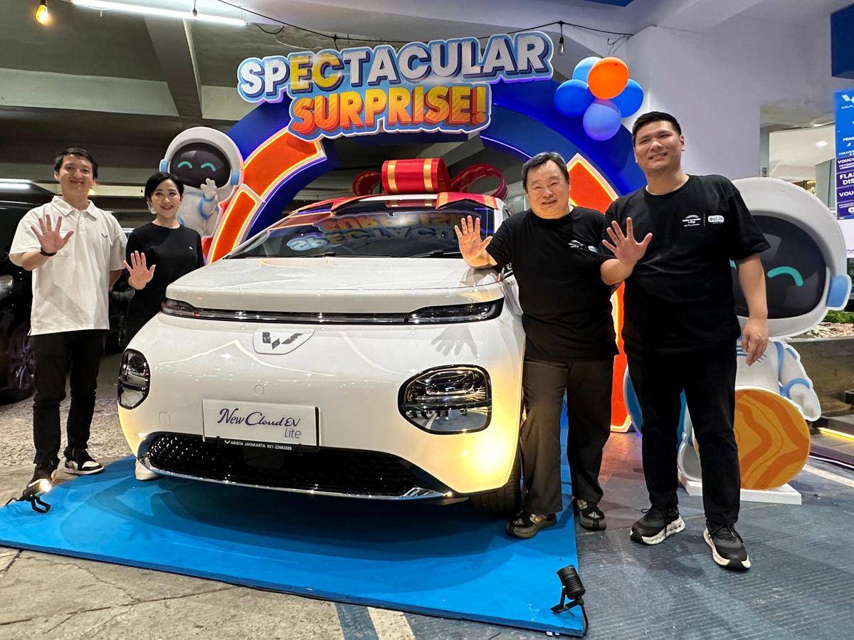 Apresiasi untuk pelanggan setia Electronic City yang berkesempatan membawa pulang medium hatchback EV Wuling.jpeg