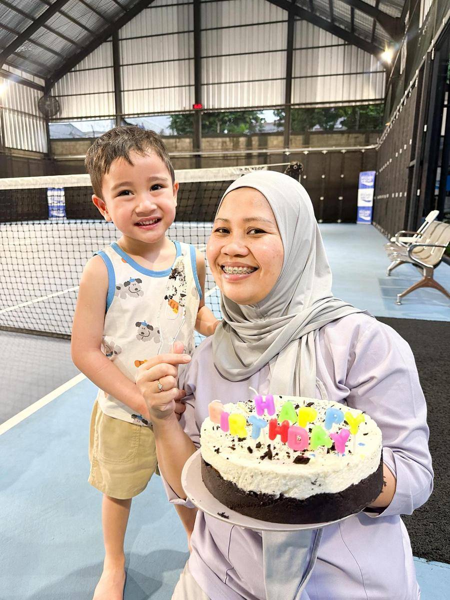 Rayyanza Kasih Kejutan Ulang Tahun Sus Rini (Instagram.com/raffinagita1717)